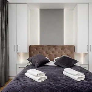 Apartament Pileckiego 59 Z Oddzielna Sypialnia I Beplatny Parking By Perfect Apart, Warszawa